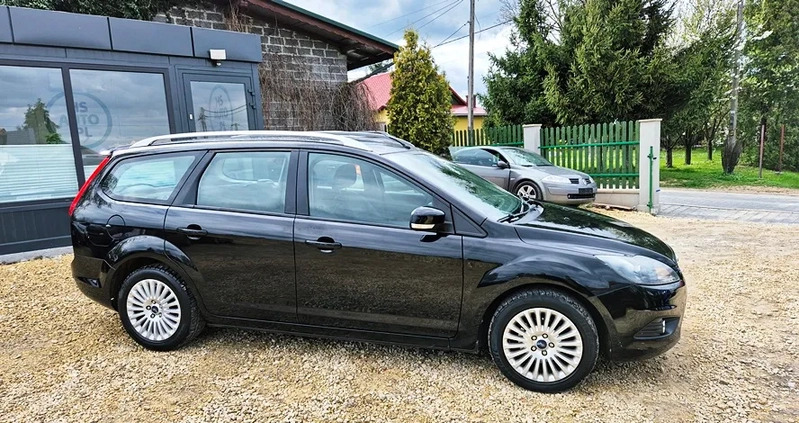 Ford Focus cena 16100 przebieg: 243000, rok produkcji 2009 z Gliwice małe 631